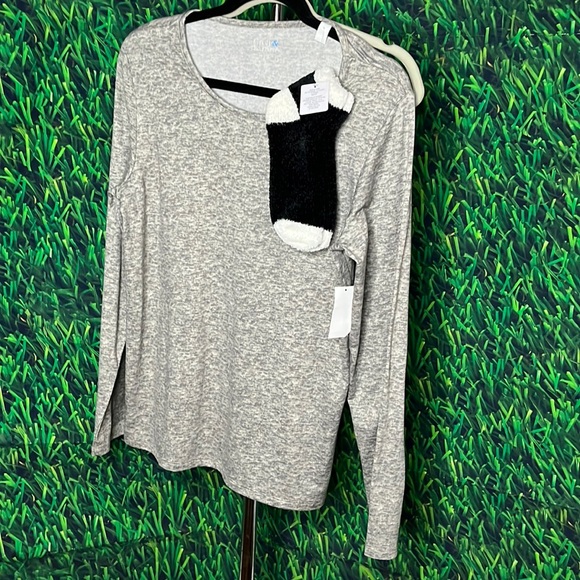 Croft & Barrow top with socks NWT feels like cuddle duds socks velour - Picture 1 of 8